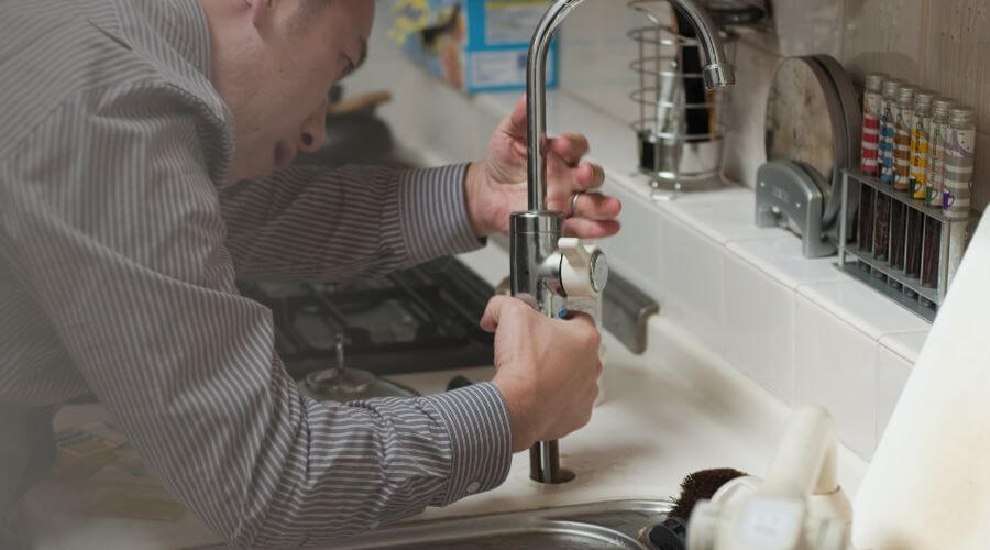 Professional emergency plumbing in Long Lane, MO
